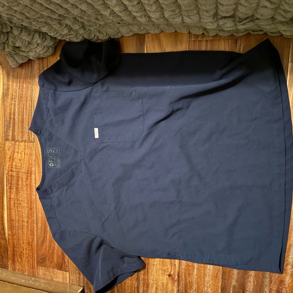 Figs scrub top size XL‎ navy